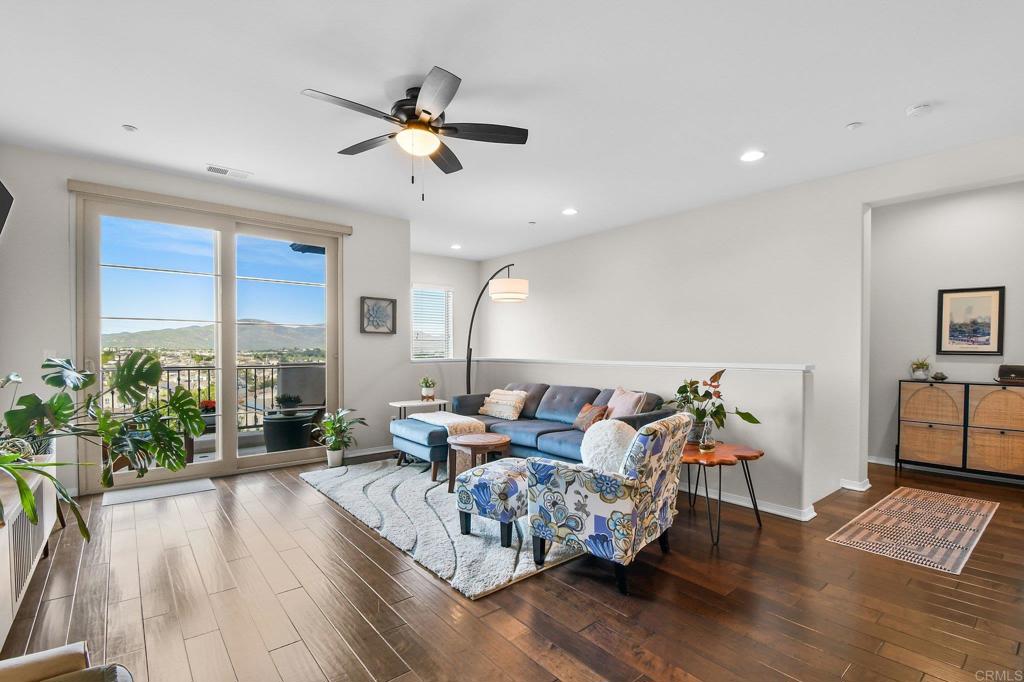 2233 Capistrano Way