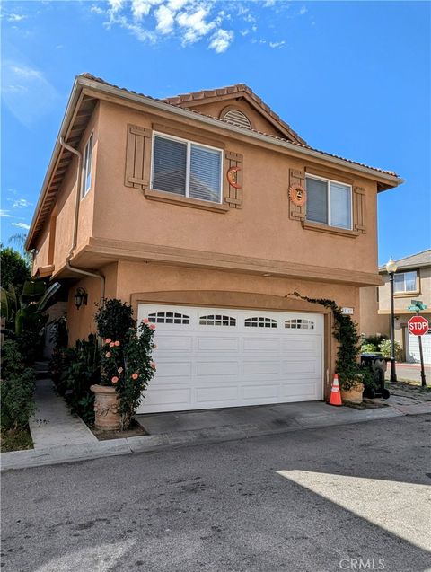 Photo of 13717 Deane Lane, Sylmar, CA 91342 (MLS # SR25242316)