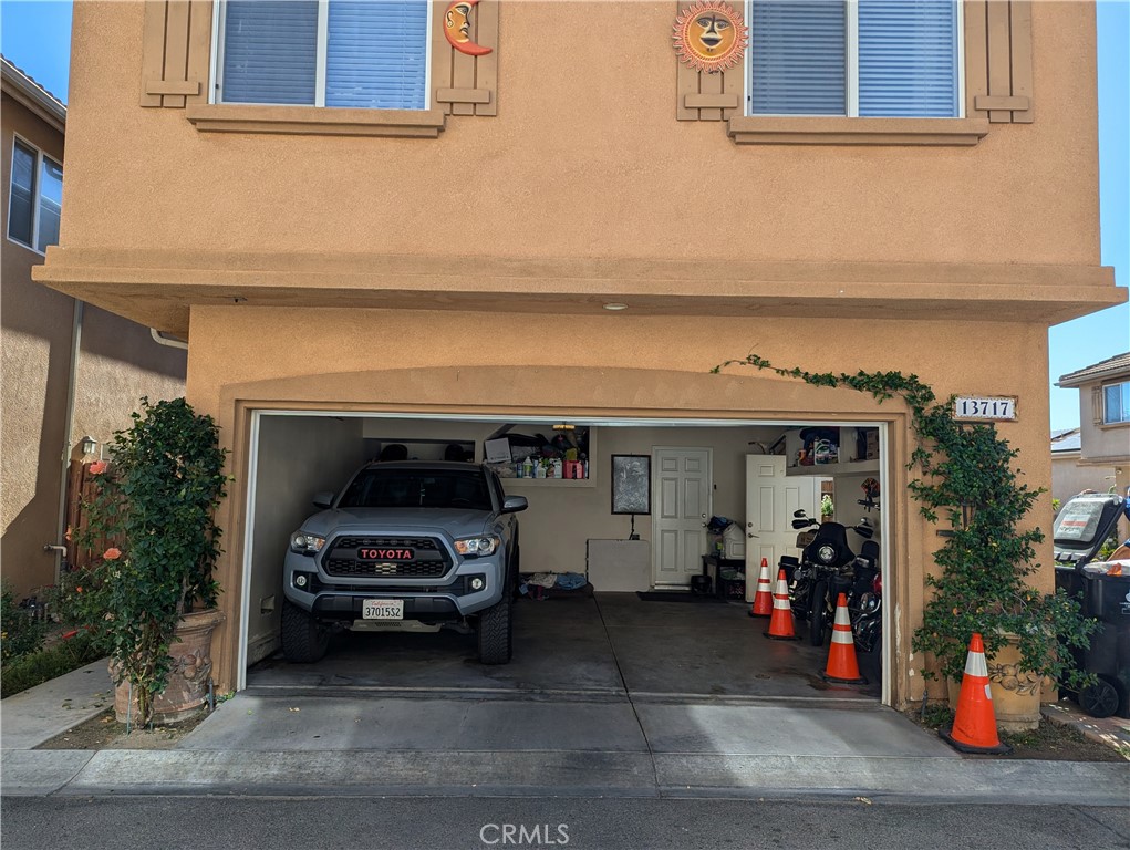 13717 Deane Lane
