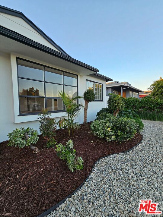 12865 Gilmore Avenue