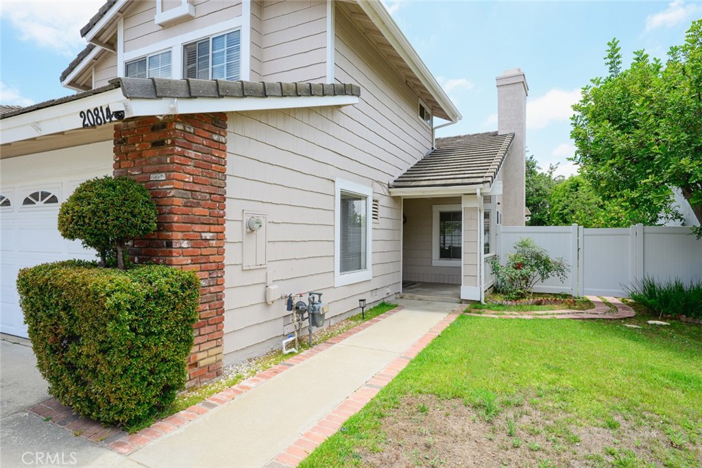 20814 E Boulder