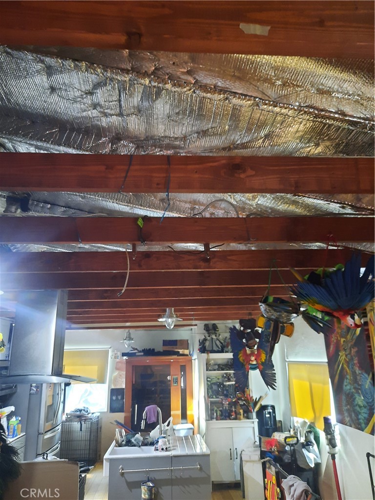 2066 el moran Street E