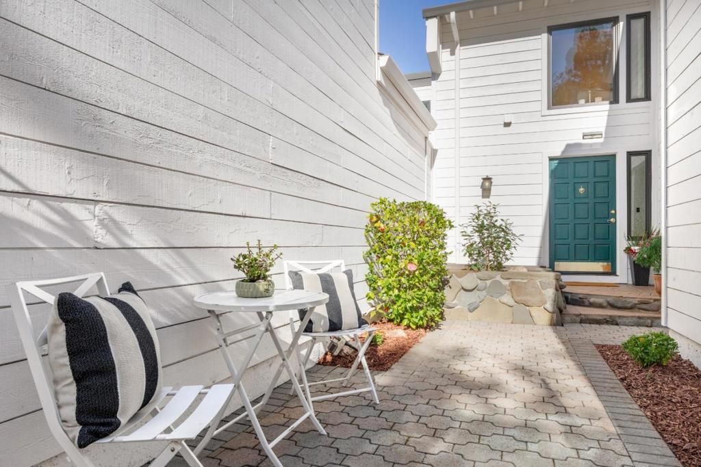 Photo of 107 Cedarcrest Place, Los Gatos, CA 95032 (MLS # ML82031478)