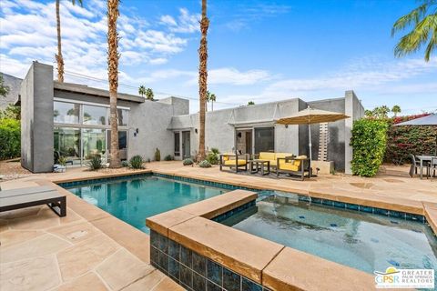Photo of 641 Dunes Court, Palm Springs, CA 92264 (MLS # 26641331PS)