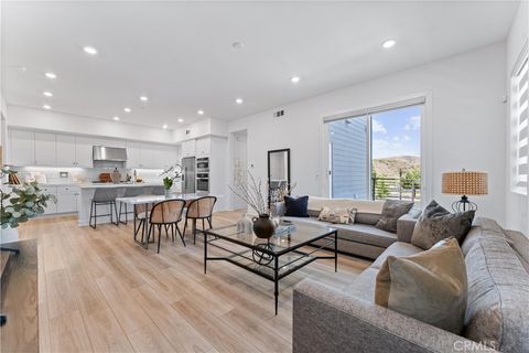 167 Sash Irvine CA 92618