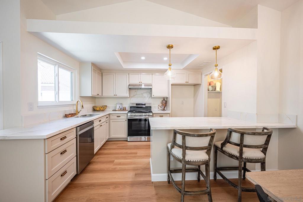 27969 Hillpointe