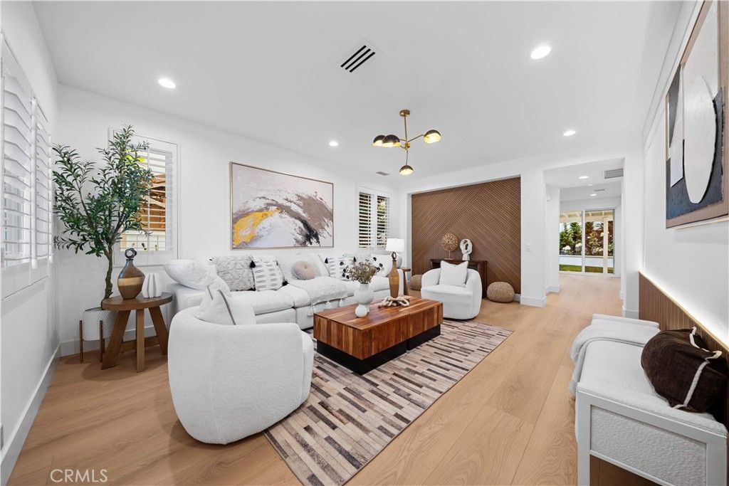 Photo of 33 Winterfield Road, Irvine, CA 92602 (MLS # OC25275934)