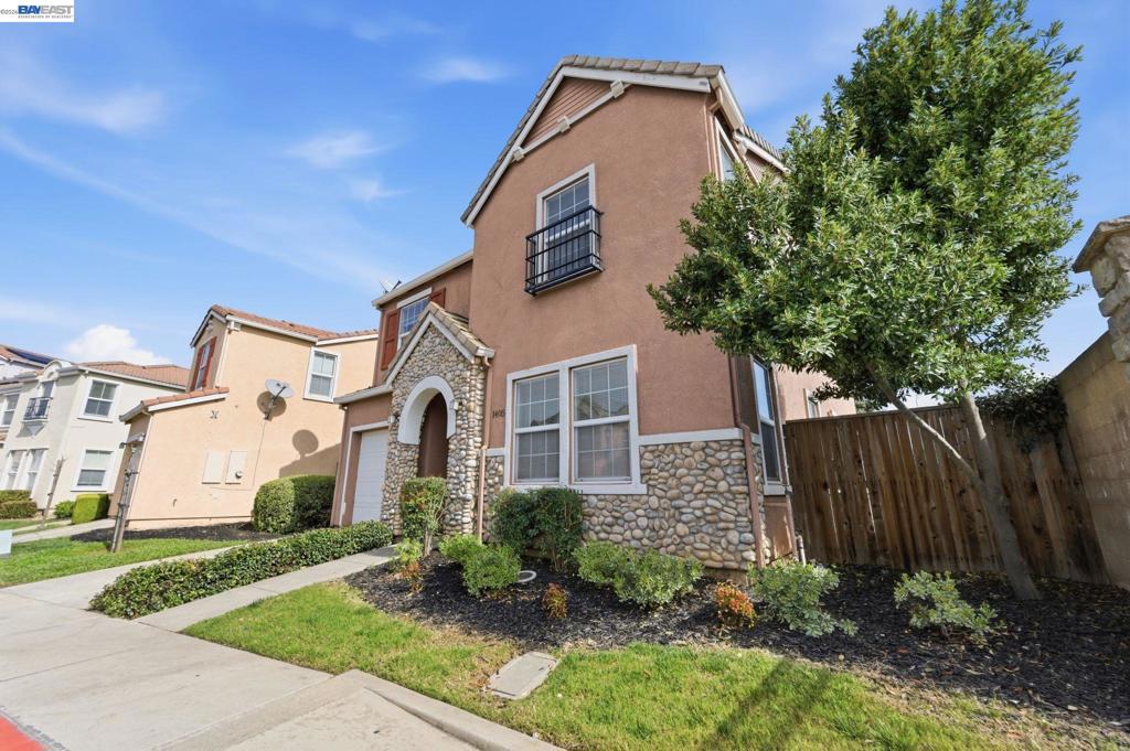 1405 1405 Cat Tail Dr