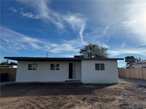 Photo of 184 N Acacia St St, Blythe, CA 92225 (MLS # SW25258450)