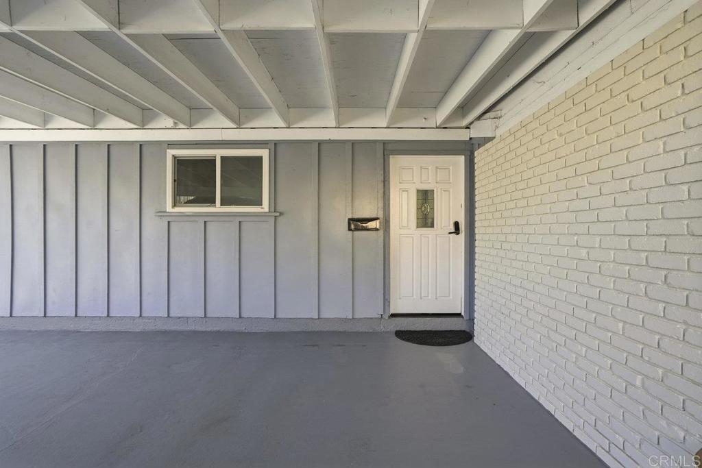 9452 Larrabee Avenue