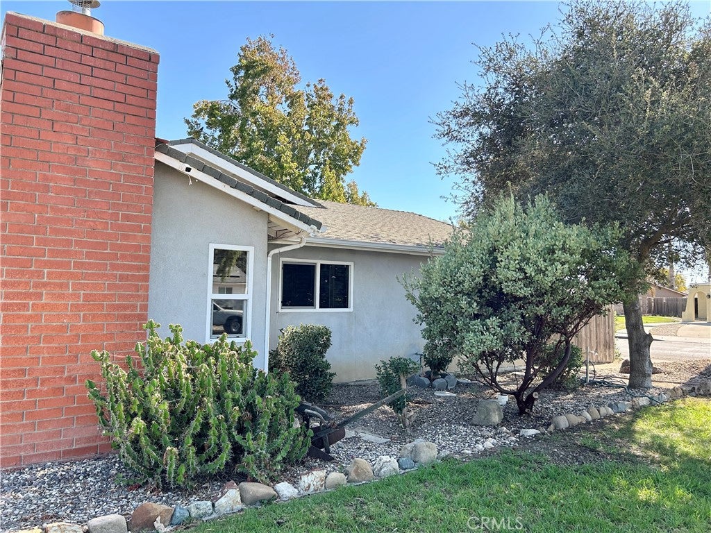 1208 Clinton Court