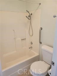 FORD FOUNTAINS - Residential Lease