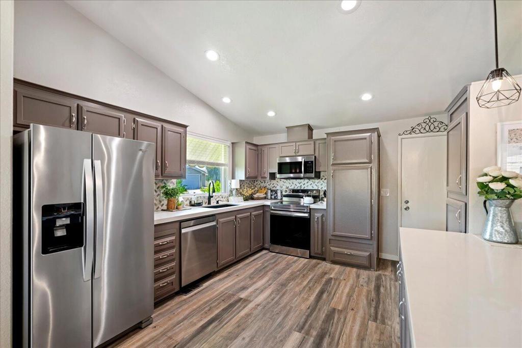 74986 Conestoga Drive