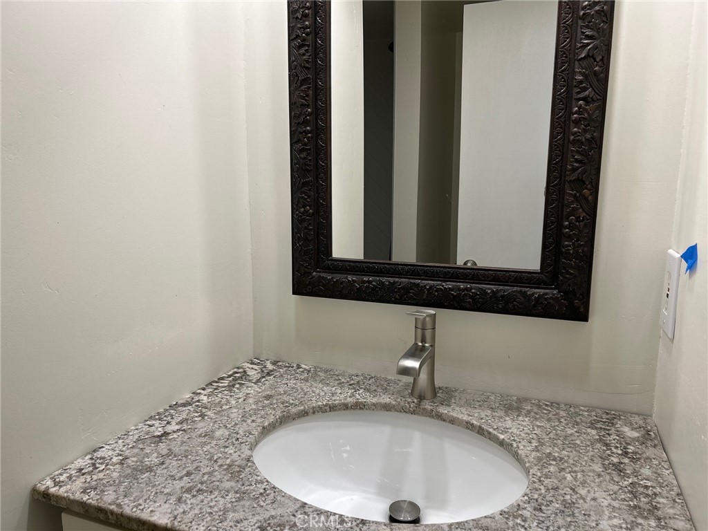 palm desert estates - Residential Lease