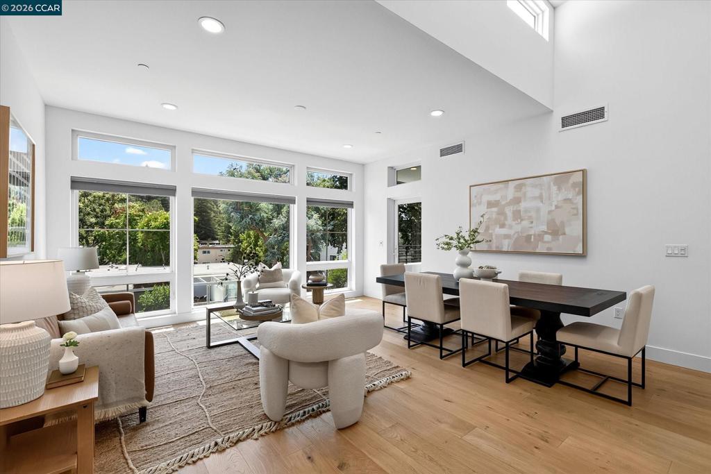 210 Lafayette Cir 302