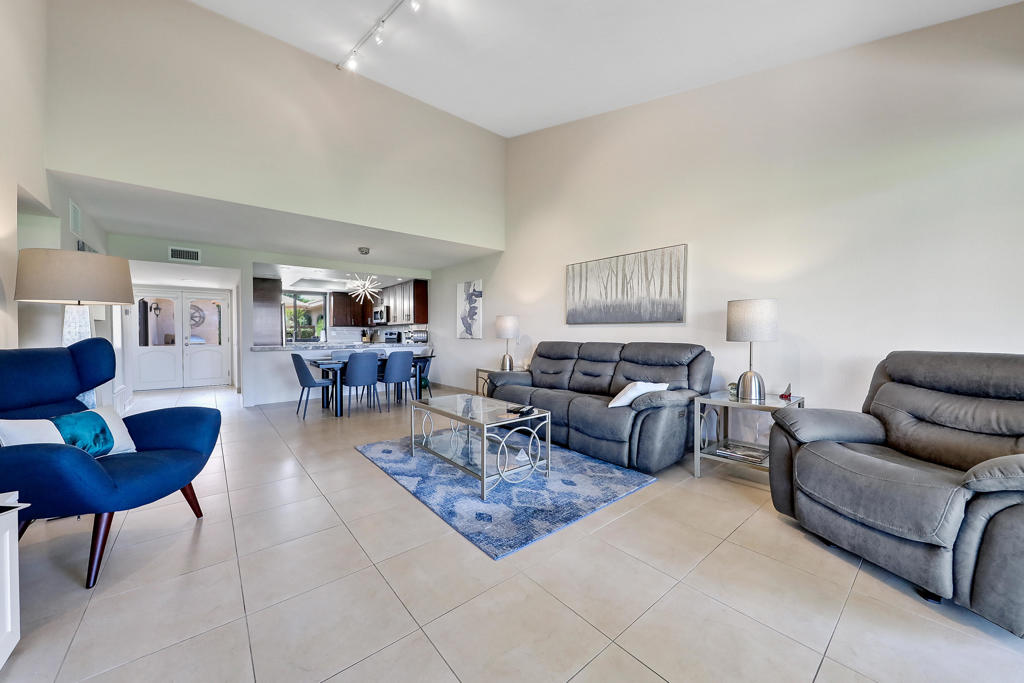 Sunrise C.C. - Residential