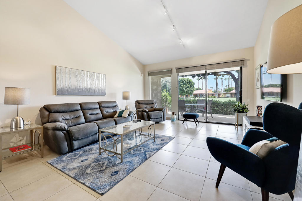 Sunrise C.C. - Residential