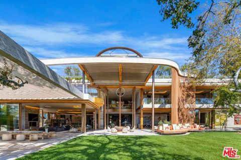 607 Siena Way Los Angeles CA 90077