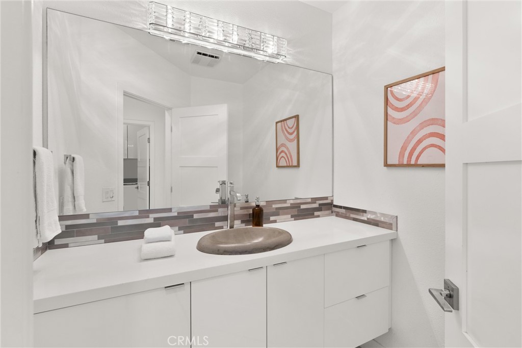 La Quinta Cove* - Residential