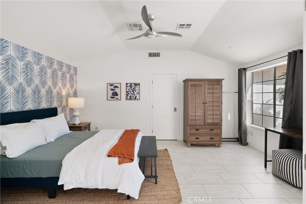 La Quinta Cove* - Residential