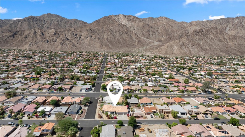 La Quinta Cove* - Residential