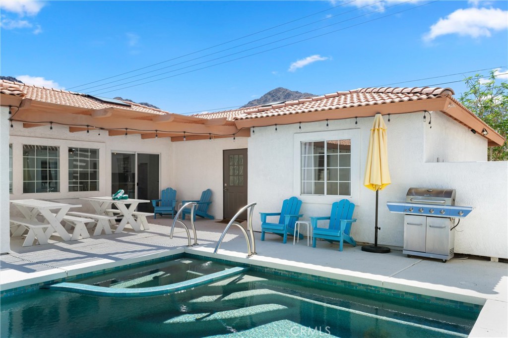 La Quinta Cove* - Residential