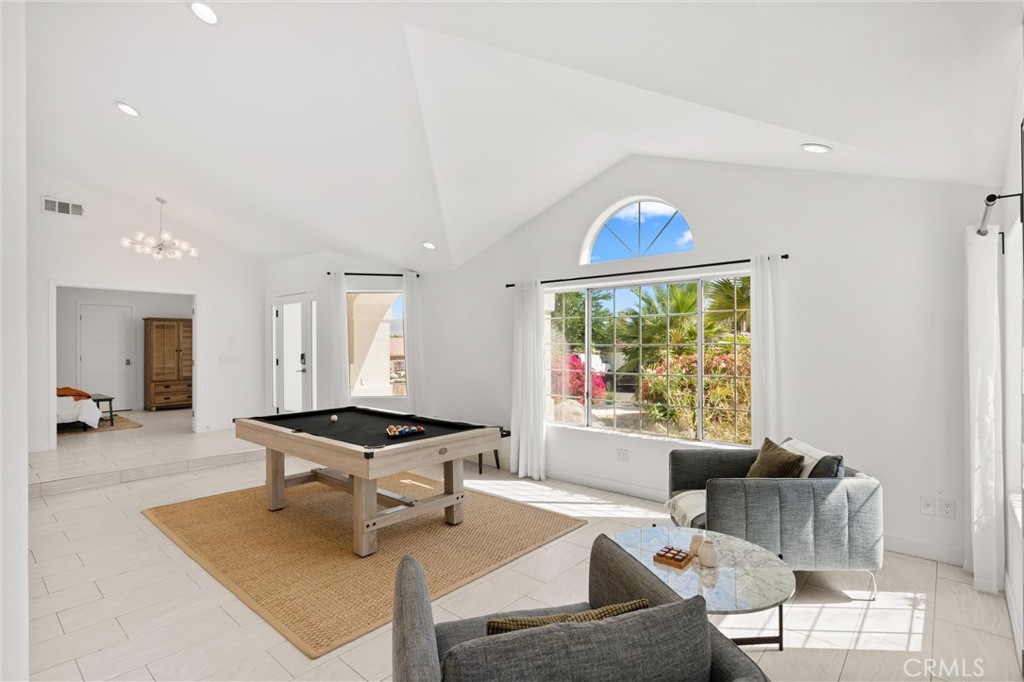 La Quinta Cove* - Residential