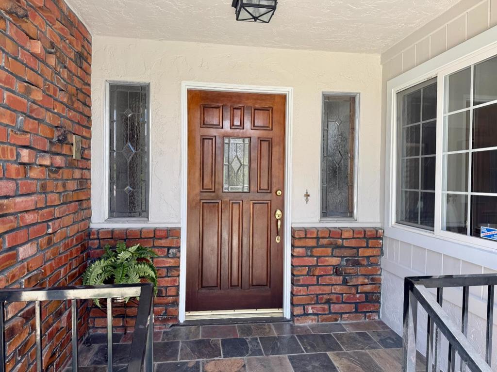 365 Sara Avenue