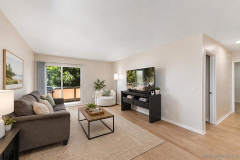 Photo of 868 E Alvarado ST #28, Fallbrook, CA 92028 (MLS # 260021718SD)