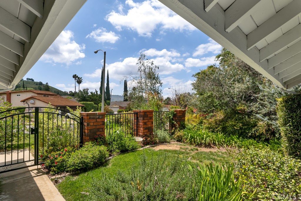 28661 Acacia Glen Street