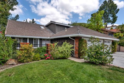Photo of 28661 Acacia Glen Street, Agoura Hills, CA 91301 (MLS # SR26093045)