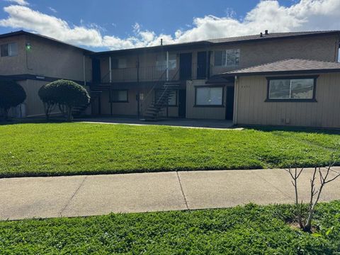 Photo of 7537 Rogers Lane #5, Gilroy, CA 95020 (MLS # ML82040880)