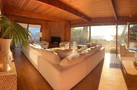 Photo of 240 Ocean View Ave Ave, Del Mar, CA 92014 (MLS # 260001292SD)