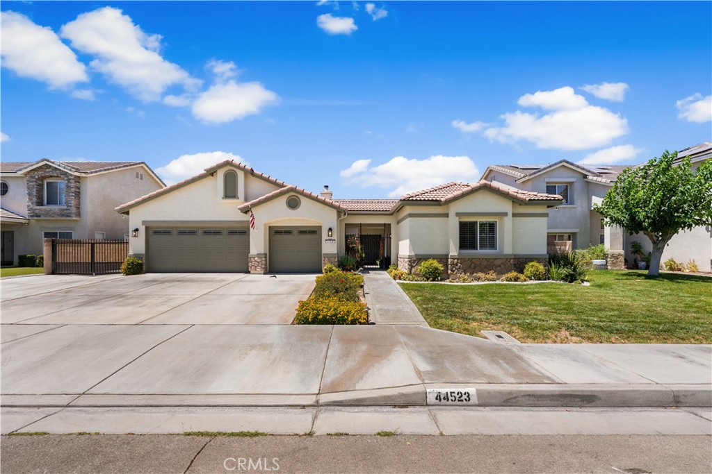 44523 Palo Verde Street