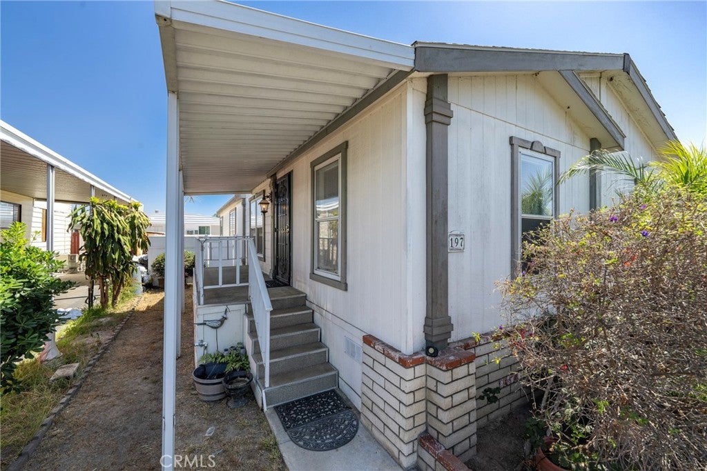 300 N Rampart 197