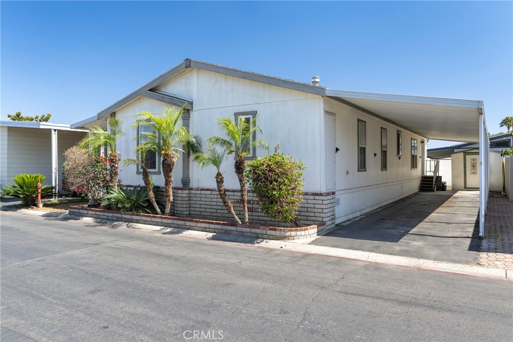 300 N Rampart 197