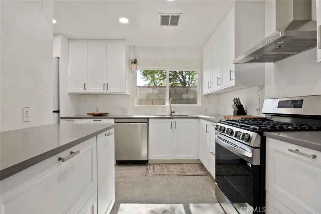 Lancaster, California 93534, United States, 3 Bedrooms Bedrooms, ,1 BathroomBathrooms,Residential,Active,169337