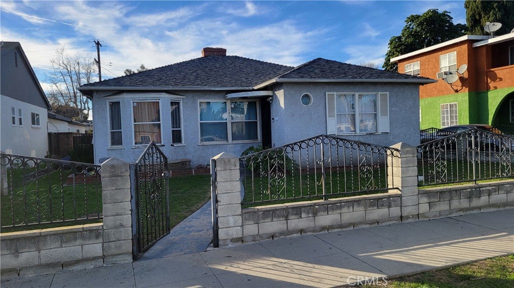 14807 S White Avenue