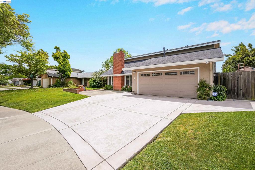 8135 Merion Dr