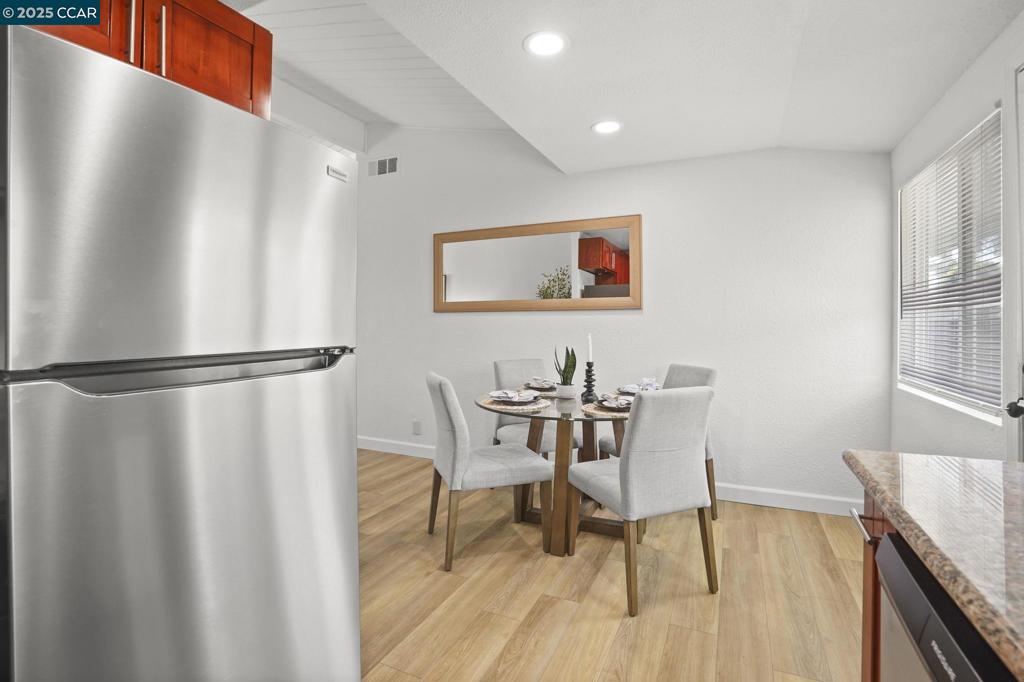 GLENBROOK HGHTS - Residential