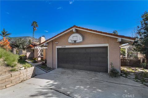 Photo of 13056 Aztec, Sylmar, CA 91342 (MLS # SR26046401)