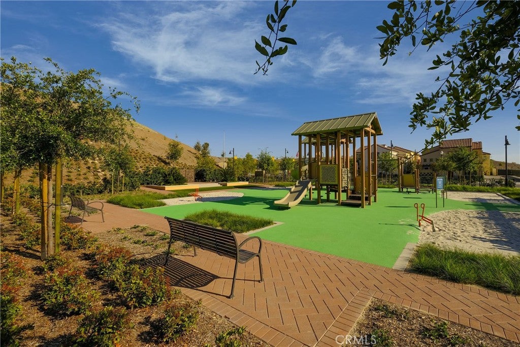 57 Silverado, Irvine CA 92618 - Photo 32