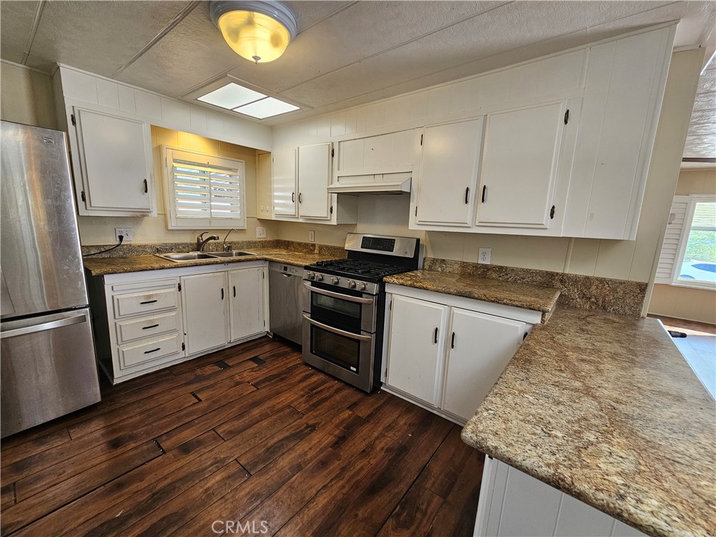 12151 Fremont 47