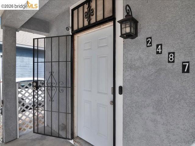 2487 E Sonora St