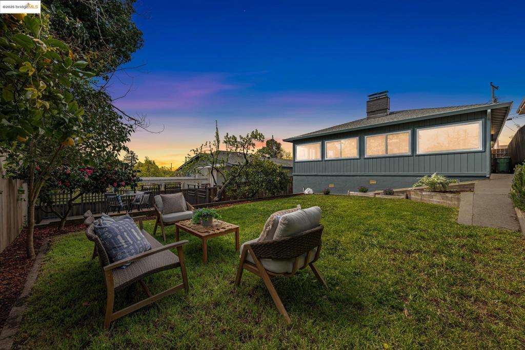 LINCOLN HIGHLAND - Residential