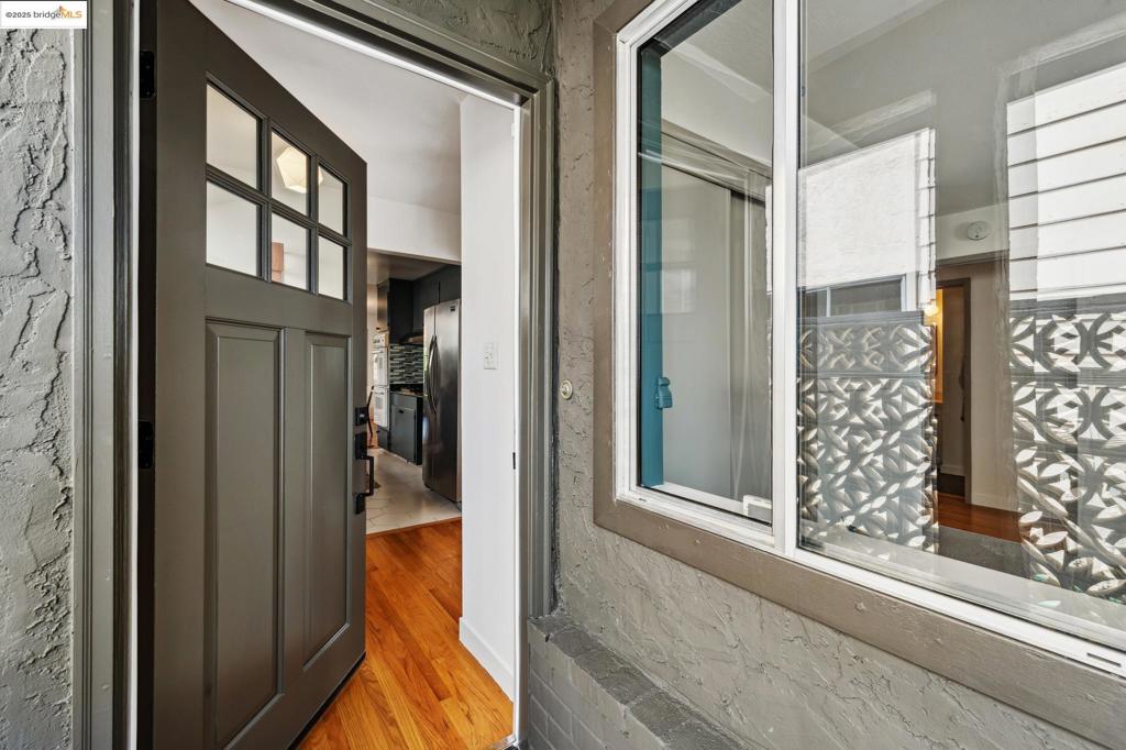 LINCOLN HIGHLAND - Residential