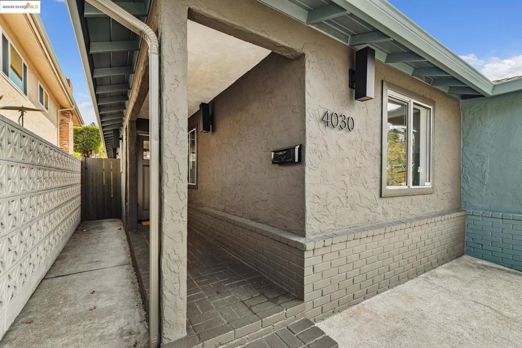 LINCOLN HIGHLAND - Residential