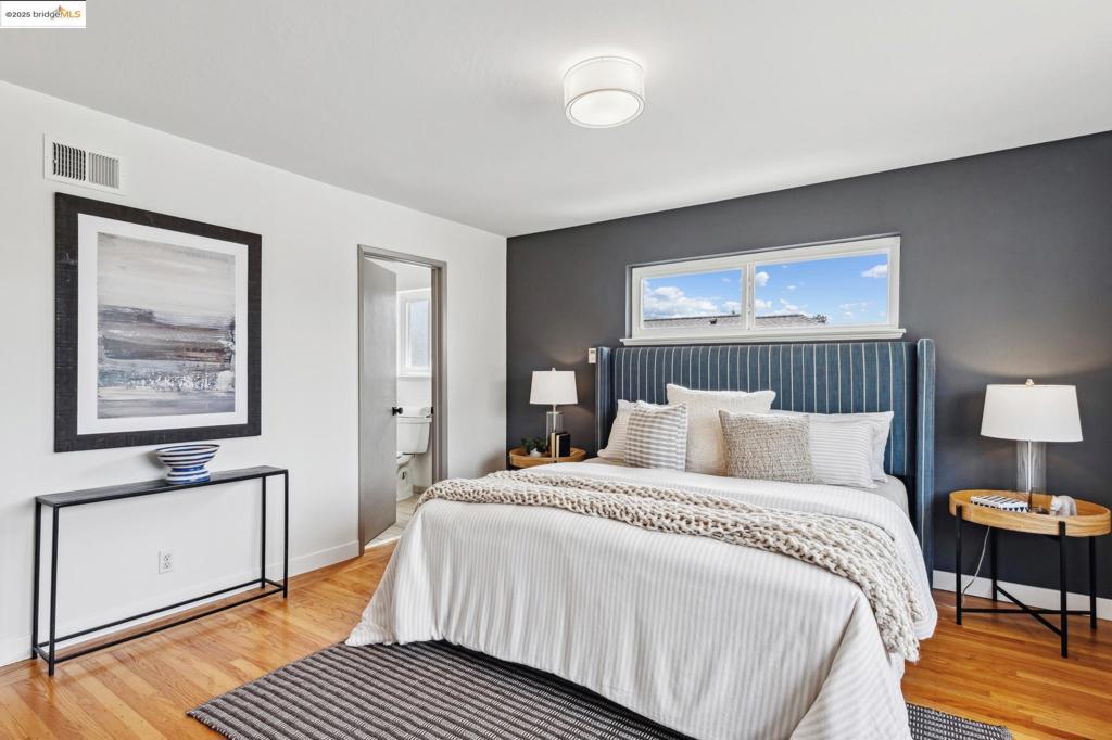 LINCOLN HIGHLAND - Residential