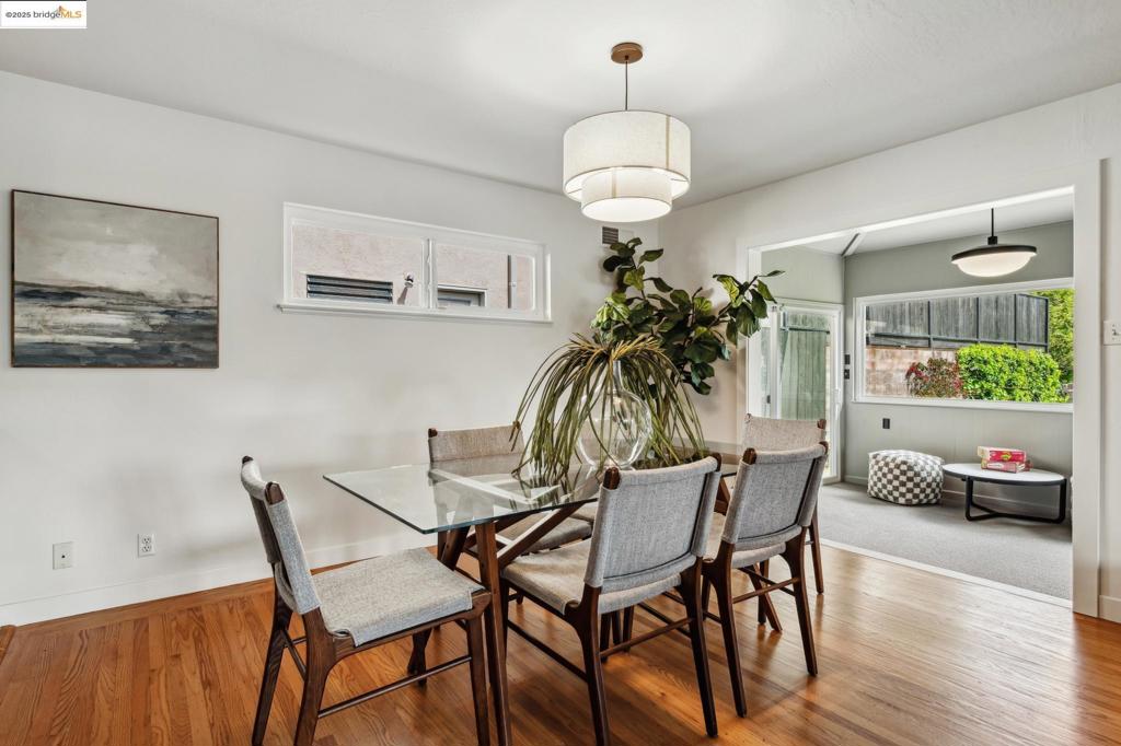 LINCOLN HIGHLAND - Residential