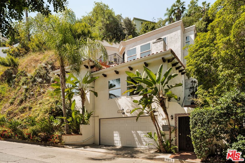 Photo of 7003 La Presa Drive, Los Angeles, CA 90068 (MLS # 26689015)